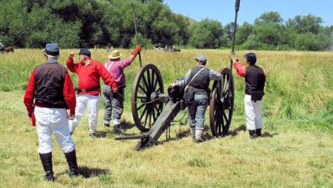 Civil War Reenactment at Fort Pocahontas
