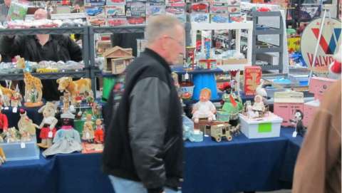 Milwaukee Miniature Motors Show - December