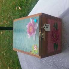 Lotus Box