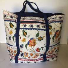 Large divided floral tote