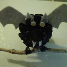 Halloween black bat pinecone