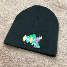 Knit cap with embroidery band logo