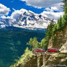 Red Jammer Buses & Heaven's Peak in Glacier Ntl. Park