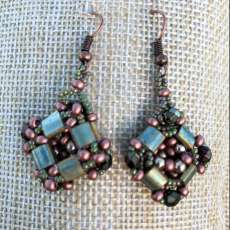 Greenish and bronze earrings