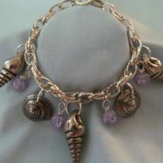 Chunky Silver Seashell Charm Bracelet