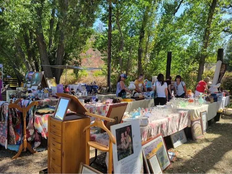 Peddler's Antique & Collectible Show Labor Day