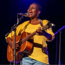 Folk Blues Veronika Jackson