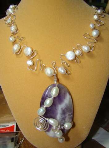 Amethyst, Pearls and Wire Necklace