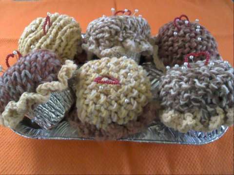 Knitted Muffin Pin Cushions