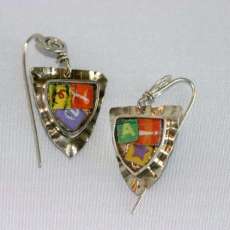 Shield earrings style 102