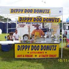 Dippy Doo Donuts set up