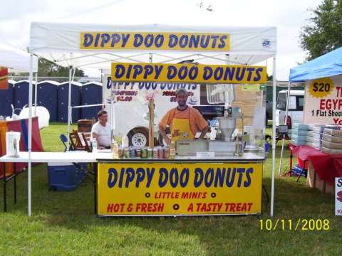 Dippy Doo Donuts set up