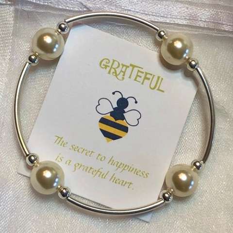 Grateful Pearl Bracelet