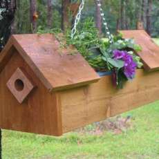 Birdhouse Planter