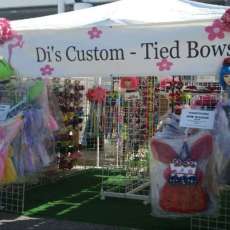 Di's Custom Tied Bows