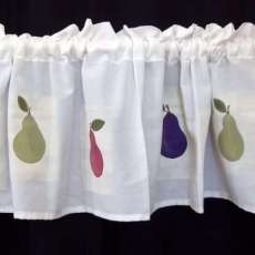 Pears Valance