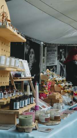 What Makes a Craft Booth Feel High-End Without a Huge Budget What Makes a Craft Booth Feel High-End Without a Huge Budget