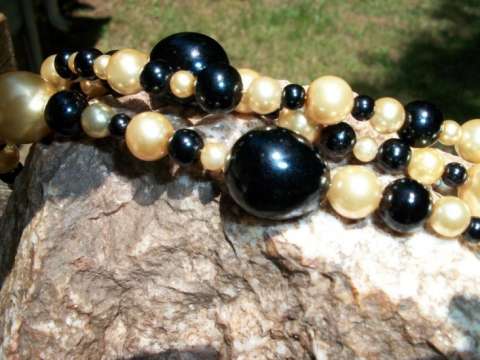 Black and Gold Pearl bracelet