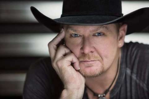 Night Show artist Tracy Lawrence