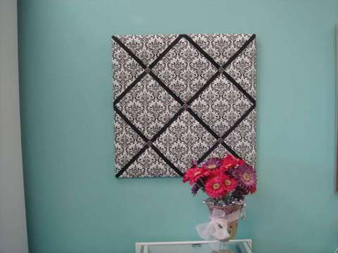 Damask Memo Board