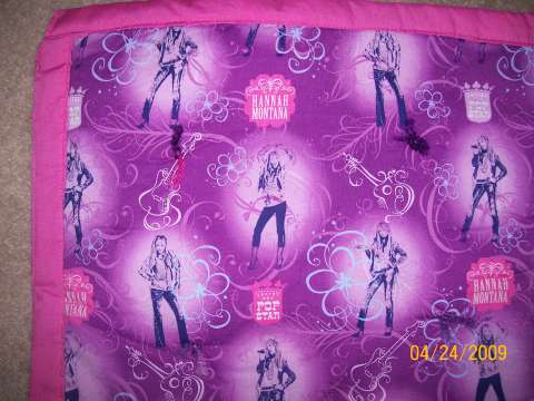 Hannah Montana -youth quilt