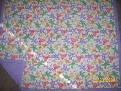 Teddy bear quilt w/lavender purple backing