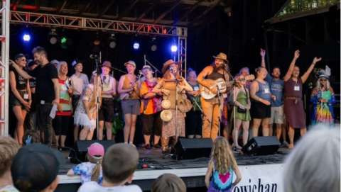 Islands Folk Festival