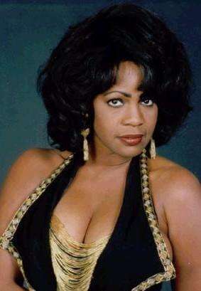 Artist Karien Zachery