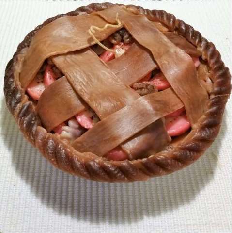 8 Inch Apple and Walnut Pie Candle