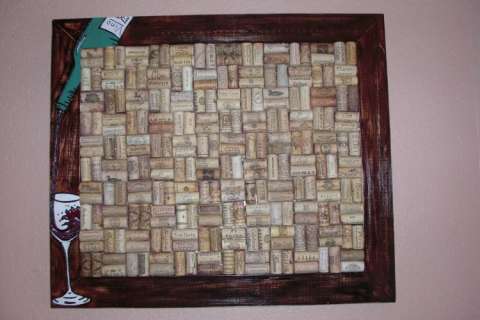 Wine cork bulletin board