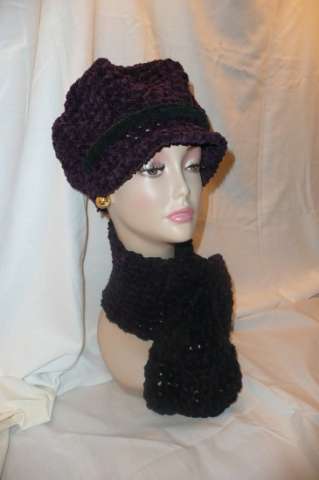 Retro Newsboy Hat with Keyhole Scarf