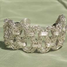 Figure 8 viking bangle