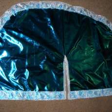 metallic blue x-mas skit