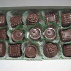 1/2 LB SOLID BOX OF MILK CHOCOLATES