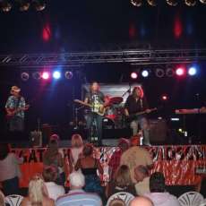 Jeffrey Steele in concert