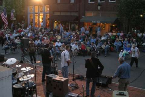 Wolf Creek - Music On The Square
