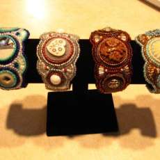 beaded embroidery bracelets