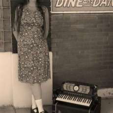 Tamlyn with accordian