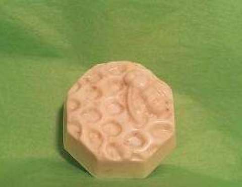 Honeybee Soap Bar: with honey and oatmeal