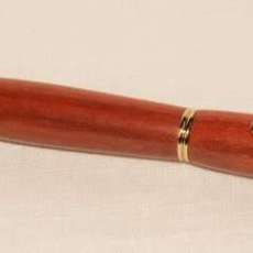 fountain pen in bloodwood