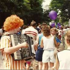 Accordion Clown