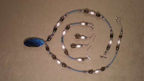 Blue Banded Agate stone pendant necklace set.