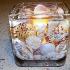 Square shell candle holder