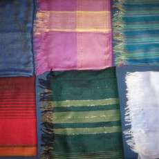 Light-weight scarves