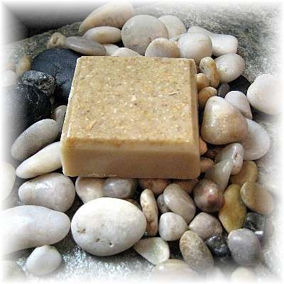 PREMIUM Oatmeal & Honey Manuka Honey Soap