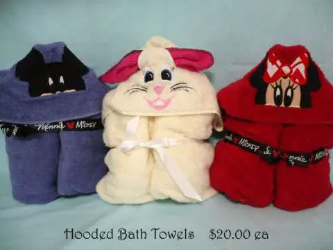 Hooded Towels With Appliqued Faces