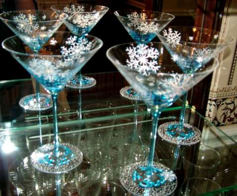 "Let It Snow" Martini Glasses, also available in 18.5 oz. Wine Glasses