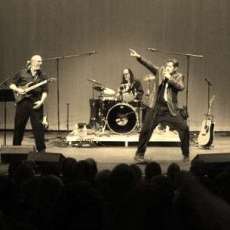 Jim Anderson Tearin' up the stage