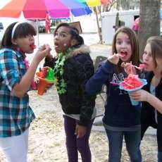 Kids lovin' some Hawaiian Shave Ice