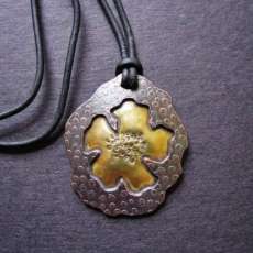 Flower pendant